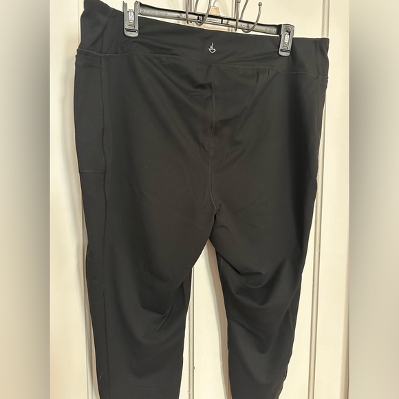 Torrid Size 4 Performance Core Capri Active Legging With Side Pockets - Picture 7 of 9